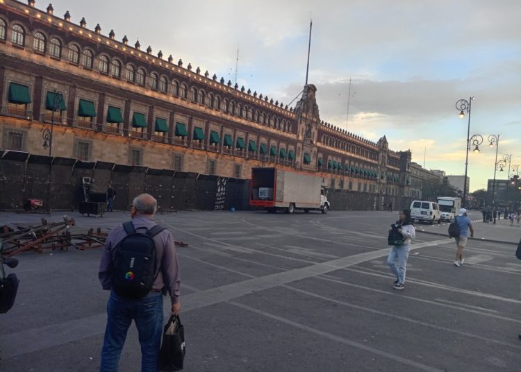 Blindan Palacio Nacional previo a Marcha por Nuestra Democracia