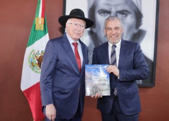 No existe investigación a AMLO.- Ken Salazar