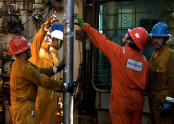 Ventas internas impulsan el crecimiento de PEMEX en un 21%