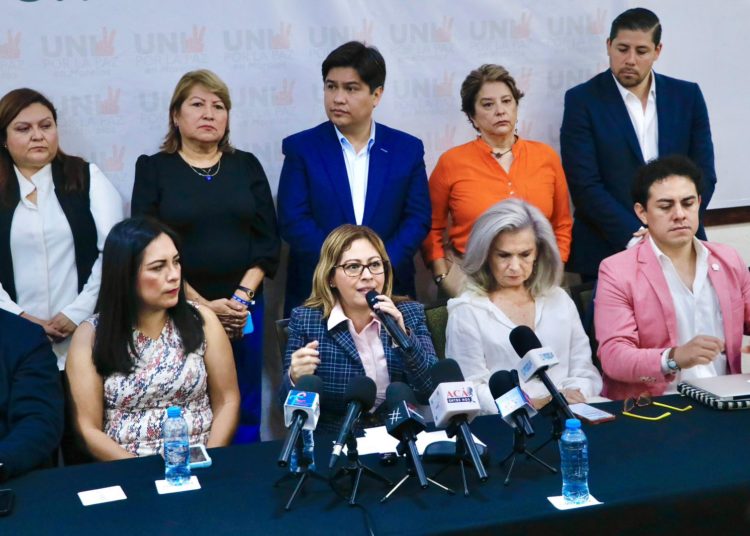 Lucy Meza presenta manifiesto por la paz en Morelos