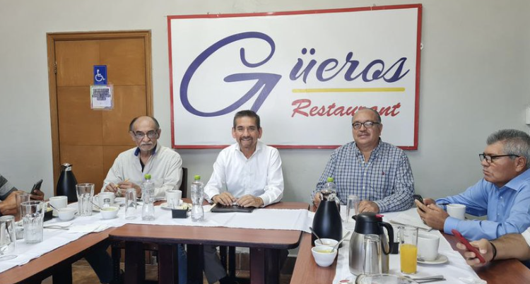 Alcalde de Huatabampo adeuda ‘primas vacacionales’ a los trabajadores