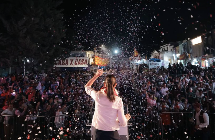 Sheinbaum promete continuar investigaciones del caso Ayotzinapa