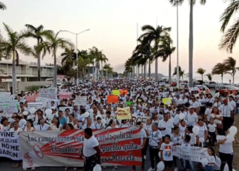 Miles de campechanos marchan por tercera vez en protesta por el gobierno de Layda Sansores
