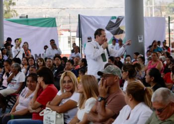 Eruviel Ávila respalda proyecto de Sheinbaum ante mujeres en Valle de Bravo