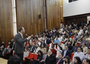Urge cambiar el modelo de ciudad, lo que está en juego es el futuro de las y los jóvenes: Santiago Taboada