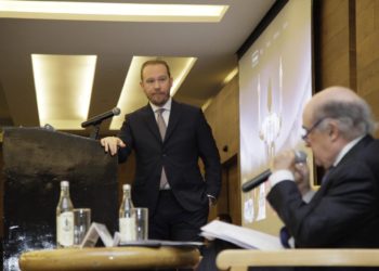 Propone Santiago Taboada dar seguridad y certeza jurídica a empresarios para atraer mayor inversión