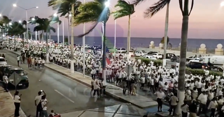 “Fuera Layda”: Miles marchan en Campeche para exigir renuncia de la titular de Seguridad y de la gobernadora
