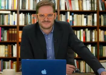 Hernán Gómez Bruera expulsado de Congreso por presunto acoso sexual