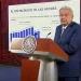 Exhibe AMLO a Afores por dinero no devuelto, critica a Azteca de Ricardo Salinas