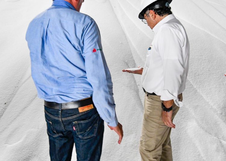 PEMEX impulsa la agricultura mexicana con aumento histórico en la producción de fertilizantes