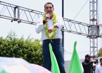 Candidato Luis Armando Melgar denuncia abusos de Nestlé en Chiapas