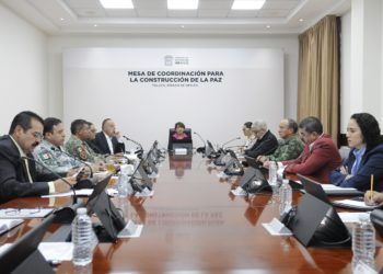 Gobernadora Delfina Gómez Álvarez se reúne con autoridades del INE y IEEM en la Mesa de Coordinación para la Construcción de la Paz