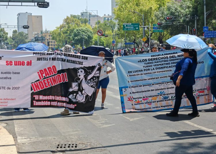 CNTE Bloquea Varias Avenidas Del Centro De La CDMX En El Sexto Día De ...