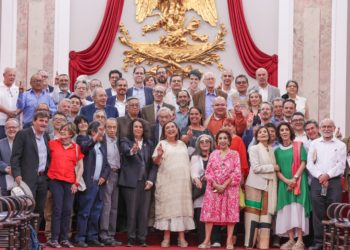 Más de 250 intelectuales y académicos llaman a votar por Xóchitl Gálvez