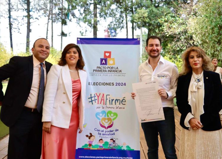 Firma Elías Rescala pacto a favor de la primera infancia en Naucalpan