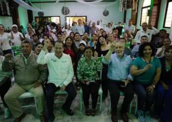 Eruviel Ávila propone frente común en el oriente del Edoméx para combatir la escasez y huachicoleo del agua