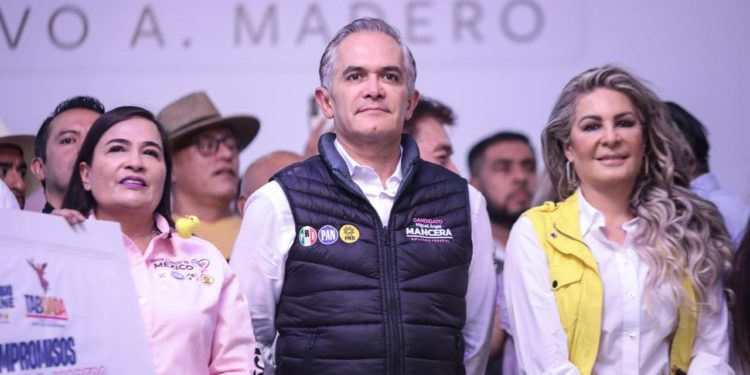 Metrobús, pavimentación, parque lineal en Gran Canal, médico en tu casa y estaciones de policía, propuestas de Mancera para la GAM