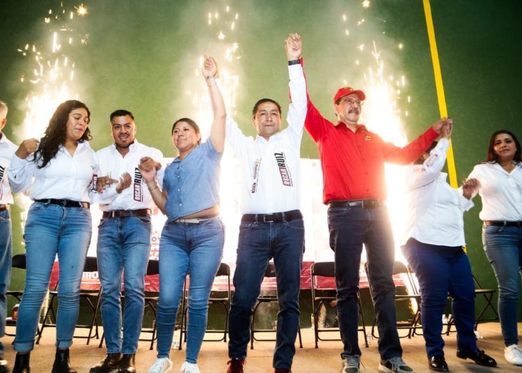 Oscar Ruiz cierra campaña y ofrece rescatar a Metepec de la delincuencia
