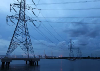 Cenace declara en alerta al sistema eléctrico nacional tras emergencia y apagones de ayer