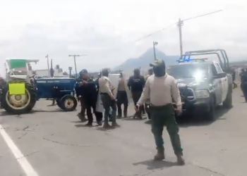 Deja dos muertos y varios heridos violento intento de desalojo de manifestantes en Veracruz