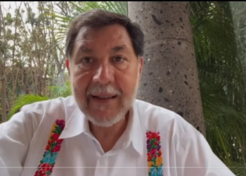 Noroña lanza reproche a Ricardo ‘El Pollo’ Gallardo: “Se está viendo el ombligo en SLP”