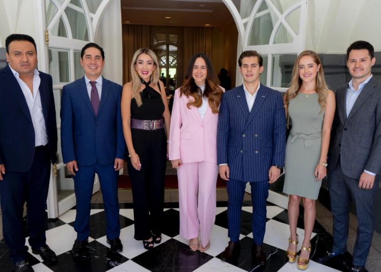 Se reúnen en CDMX empresarios y jóvenes electos del CONAJOMX