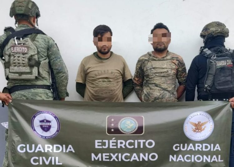 Guardia Civil y Ejército detienen a 2 colombianos con 3 fusiles en Buenavista