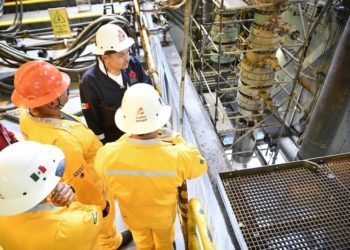 Crecimiento de producción de crudos ligeros por PEMEX