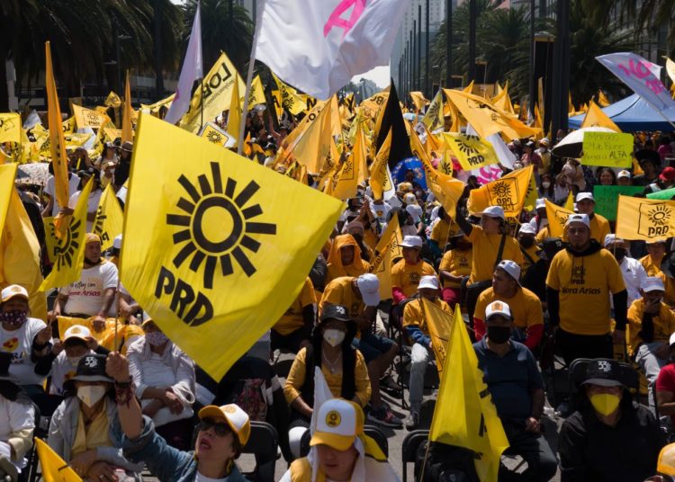 El PRD seguirá con registro como partido local en 13 estados, aunque no sea partido nacional