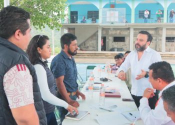 Retiran bloqueo en la autopista Mitla-Tehuantepec