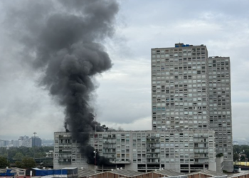 Se registra incendio en departamento de conjunto residencial en alcaldía Azcapotzalco