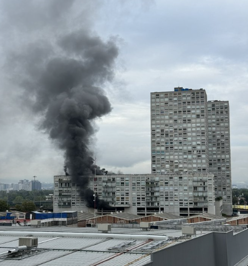 Se registra incendio en departamento de conjunto residencial en alcaldía Azcapotzalco