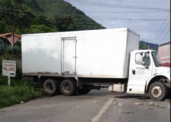 Bloqueos y enfrentamientos afectan a por lo menos 7 municipios de Chiapas