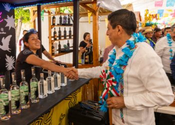 Inicia la Gran Fiesta del Mezcal 2024 en el municipio de Santiago Matatlán, Oaxaca