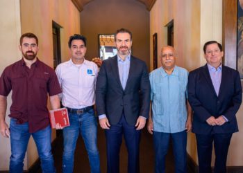 Adrián de la Garza se reúne con excandidatos a la alcaldía de Monterrey para incorporar sus propuestas al Plan Municipal