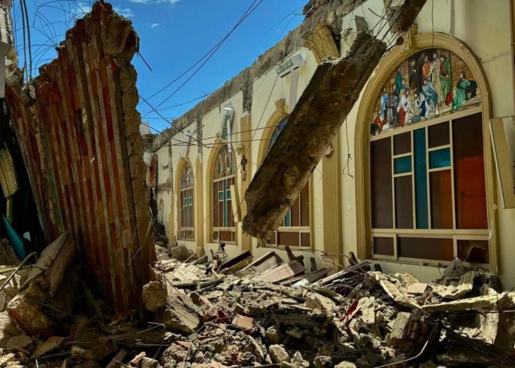 Colapsa techo de iglesia de 300 años en Cerralvo, Nuevo León