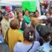 Delfina Gómez recorre calles de Chalco afectadas por lluvias