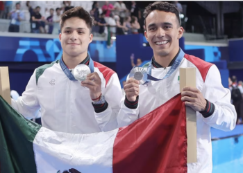 Osmar Olvera y Juan Manuel Celaya conquistan medalla de plata en clavados en los Juegos Olímpicos de París