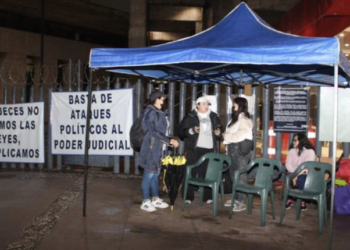 Inician trabajadores paro por Reforma al Poder Judicial en 5 entidades