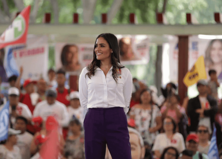 Bajan niveles de agua en Chalco; equipos técnicos trabajan en las últimas siete calles con anegaciones