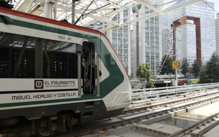 Anuncia Sheinbaum dos proyectos de trenes de pasajeros hacia el norte del país