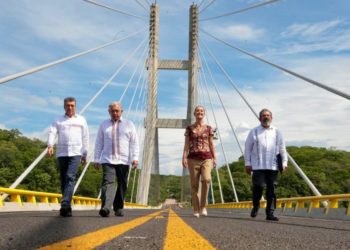 Salda deuda histórica con 10 municipios de Chiapas el nuevo puente atirantado la concordia