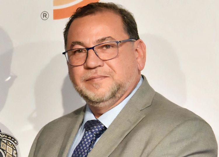 Funcionario de la CFE bajo investigación por ingresos y contrataciones en Veracruz