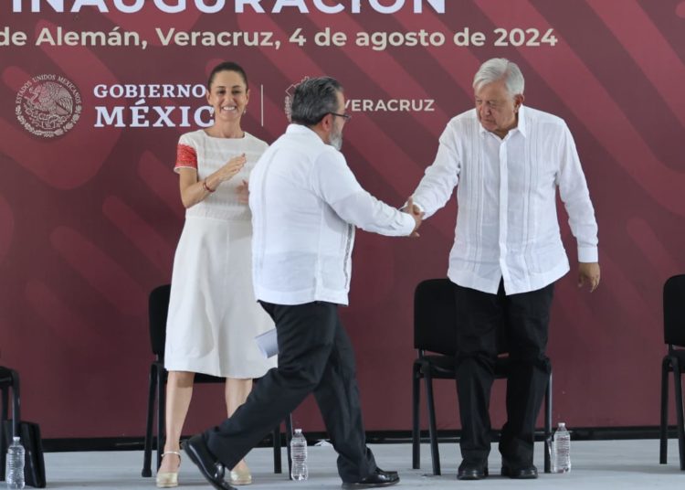 Concluye modernización del camino Minatitlán–Hidalgotitlán: AMLO y Sheinbaum encabezan inauguración