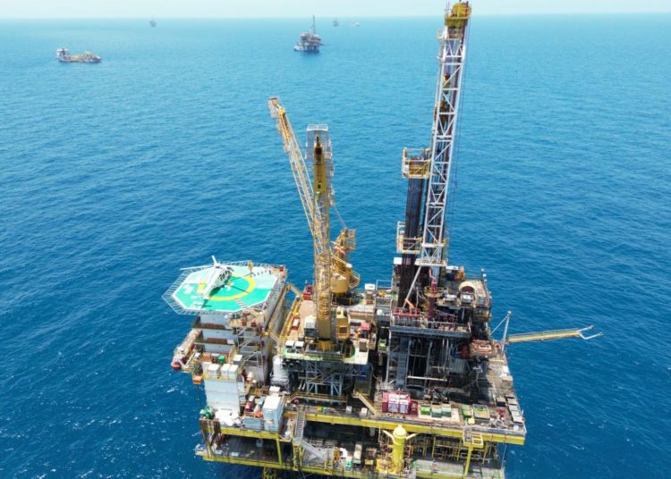 PEMEX expande significativamente el desarrollo de campos