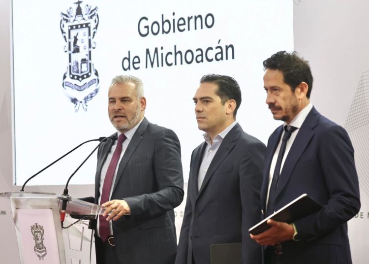 Exdiputados federales boicotean teleférico de Uruapan por cuestiones políticas: Bedolla