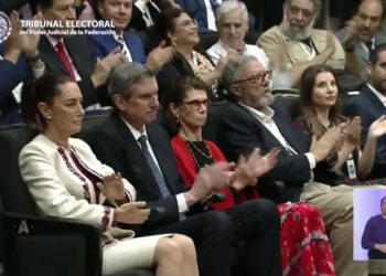 “México ha roto el techo de cristal”, celebra magistrada Mónica Soto en entrega de constancia a Claudia Sheinbaum