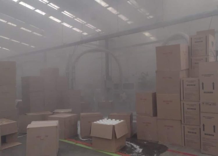 Municipio de Tizayuca clausura empresa por impedir entrada de bomberos durante incendio