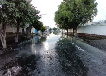 Bajan niveles de agua en Chalco; equipos técnicos trabajan en las últimas siete calles con anegaciones