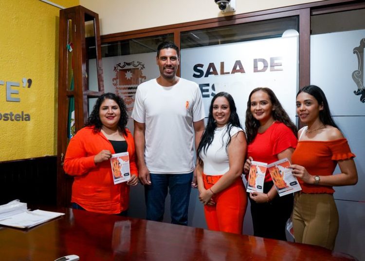 Alcalde de Compostela, el basquetbolista Gustavo Ayón, fomenta el deporte entre los jóvenes
